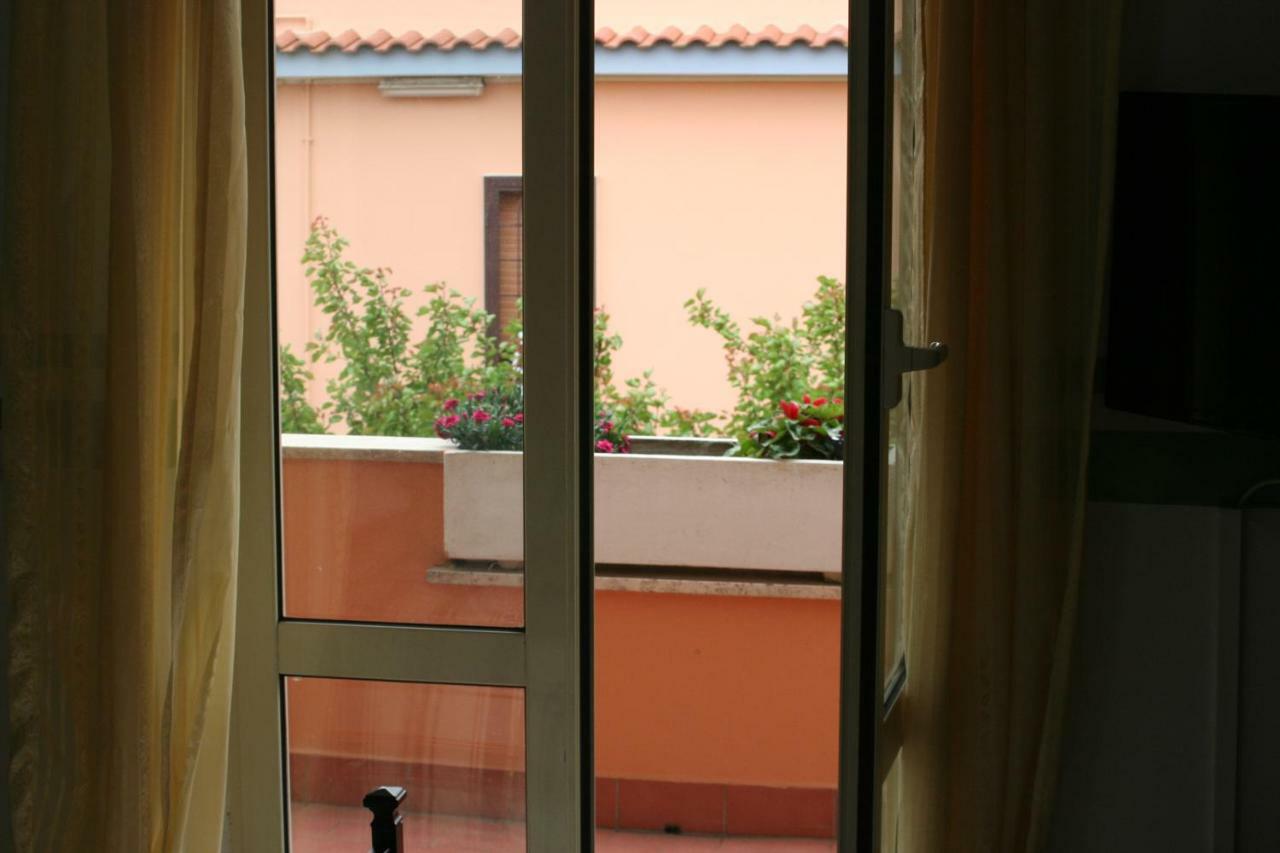 I Villini Affittacamere Fiumicino Exterior photo